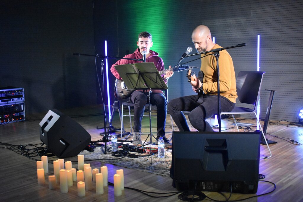 ASSEMBLEIA THEATRO DA TORREIRA RECEBEU CONCERTO DO DUO COM ªFINAMENTO