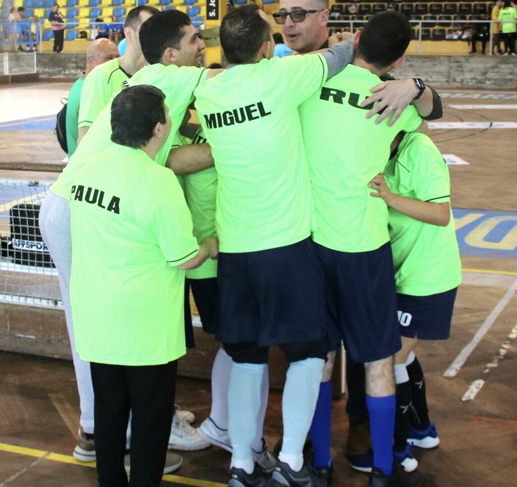 RESIDÊNCIAS DE AUTONOMIZAÇÃO E INCLUSÃO DA MURTOSA PARTICIPARAM NO V ENCONTRO DE FUTSAL ADAPTADO