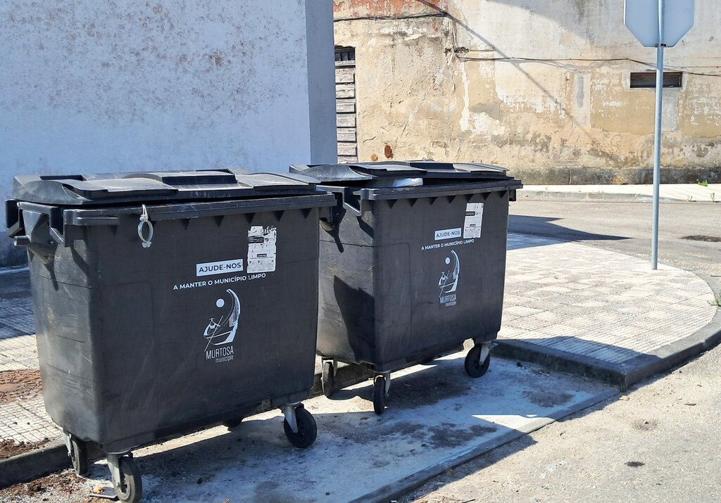 ANOMALIAS NA RECOLHA DE RESÍDUOS SÓLIDOS