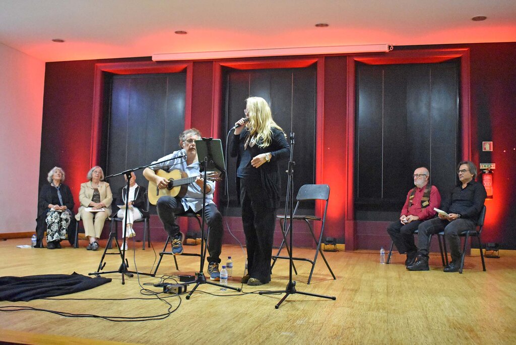 AUDITÓRIO DA OFICINA DE ARTES DA MURTOSA RECEBEU SESSÃO CULTURAL DE HOMENAGEM A ARNALDO TRINDADE